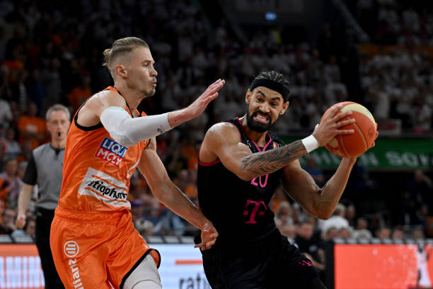 用核心而导 用核心而导