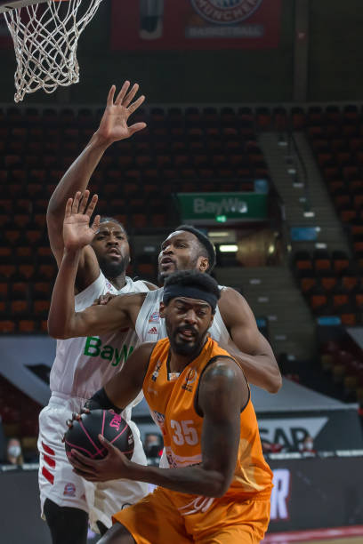 诡异弧线射 诡异弧线射